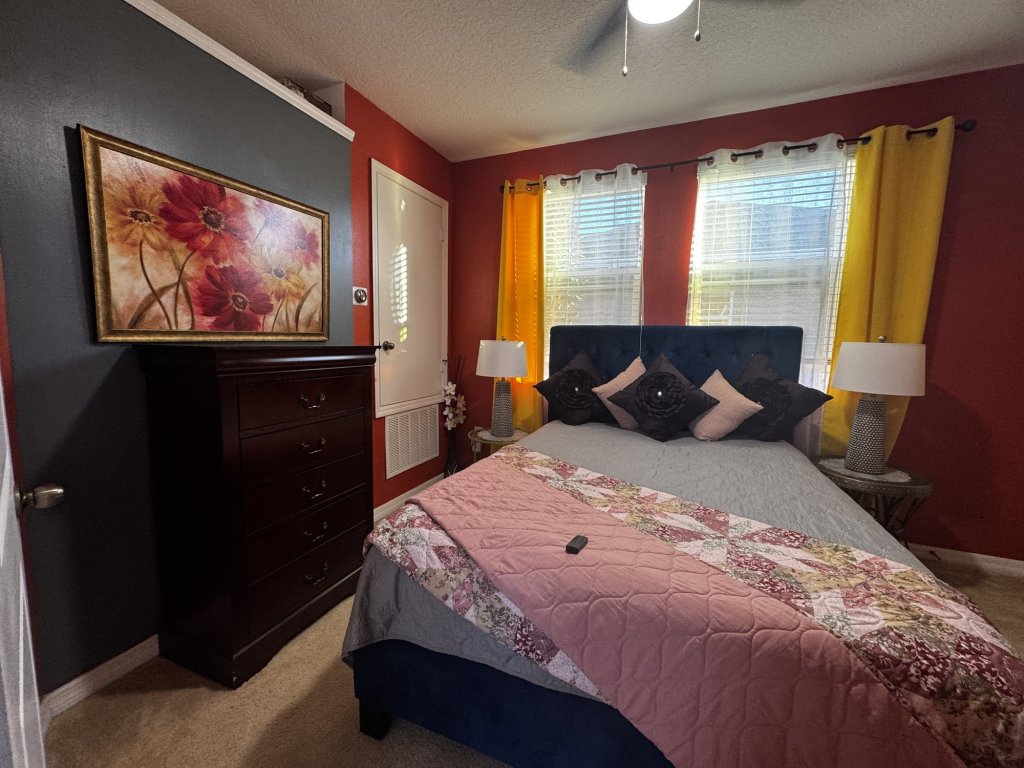 Summerlake Garage Apartment Bedroom